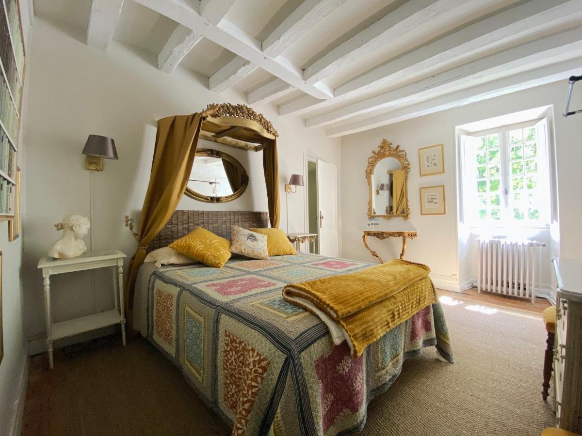 Le Petit Chateau De Sainte Colombe Bouges-le-Chateau 外观 照片
