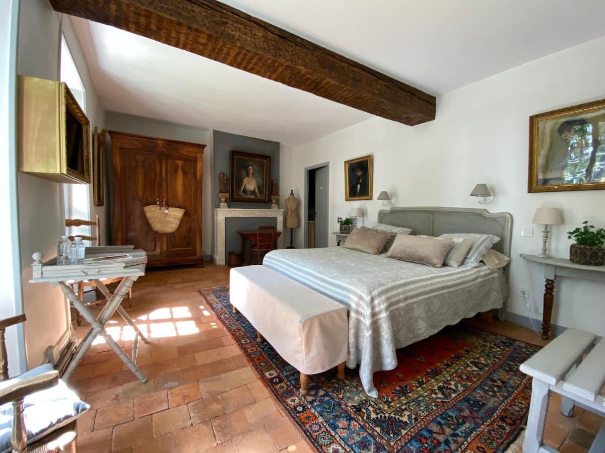 Le Petit Chateau De Sainte Colombe Bouges-le-Chateau 外观 照片