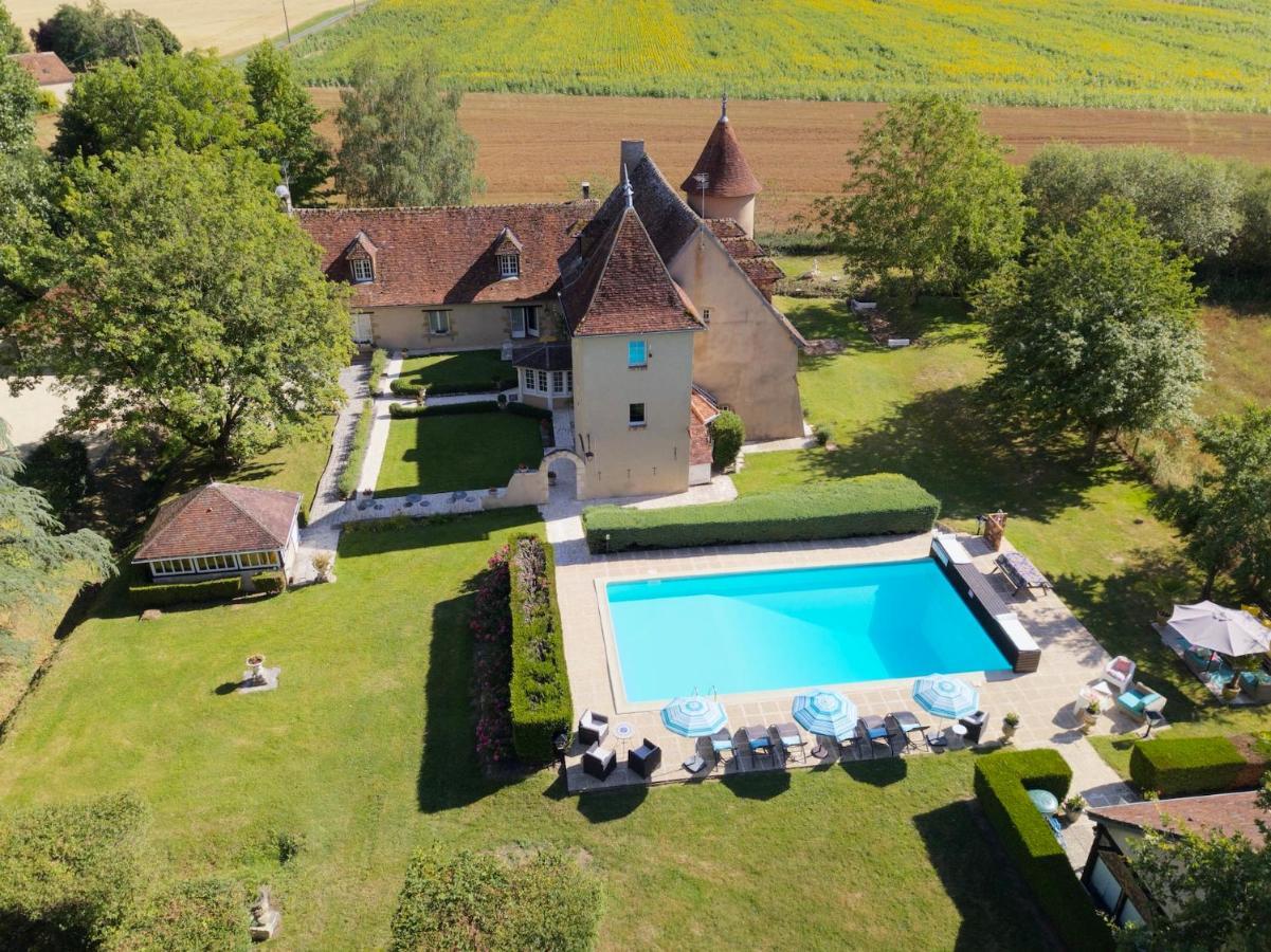 Le Petit Chateau De Sainte Colombe Bouges-le-Chateau 外观 照片