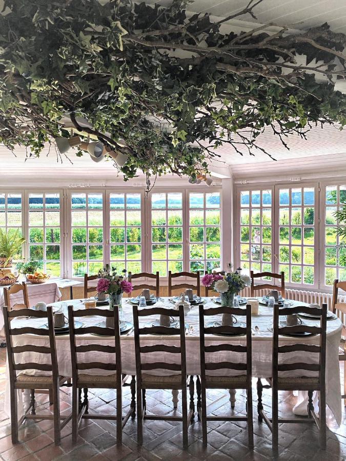 Le Petit Chateau De Sainte Colombe Bouges-le-Chateau 外观 照片